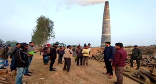 ঠাকুরগাঁওয়ে ইট ভাটায় অভিযান ২ লাখ টাকা জরিমানা