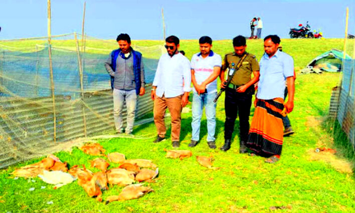 টাঙ্গুয়ার হাওরে বিষ প্রয়োগে গ্রাম উন্নয়ন সমবায় সমিতির ১১জনের বিরুদ্ধে মামলা