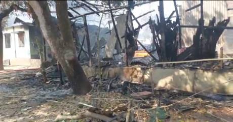 পঞ্চগড়ের বোদায় জমি নিয়ে দু’পক্ষে সংঘর্ষ, বাড়িতে অগ্নিসংযোগ,আহত ৩০