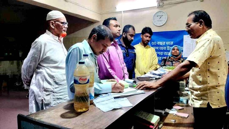 বগুড়ায় ৫ ব্যবসা প্রতিষ্ঠানকে জরিমানা