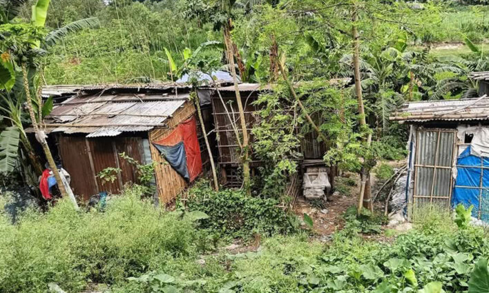 ঠাকুরগাঁওয়ে অবৈধভাবে টাঙ্গন নদীর জমি থেকে বসতভিটা সরিয়ে নিতে নোটিশ