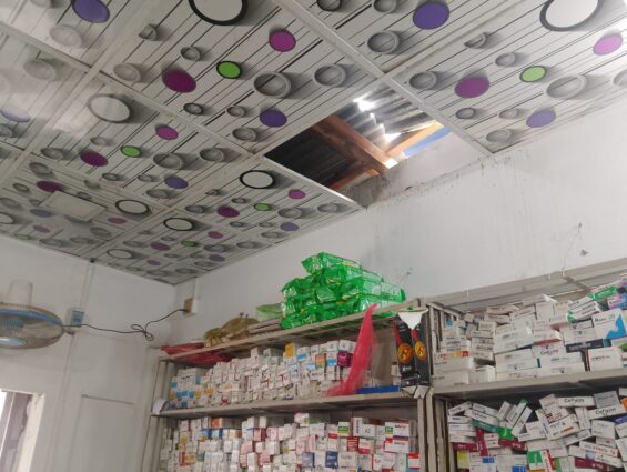 তেঁতুলিয়ায় তিরনইহাট বাজারে রাতের অন্ধকারে দুই দোকানে চুরি