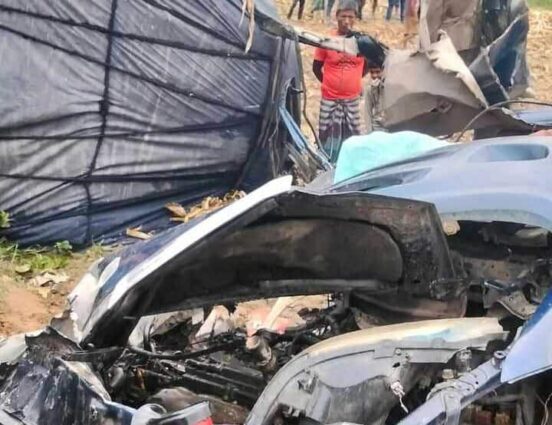 দিনাজপুর বীরগঞ্জ উপজেলায় সড়ক দুর্ঘটনায় প্রাণ হারালো ৪জন