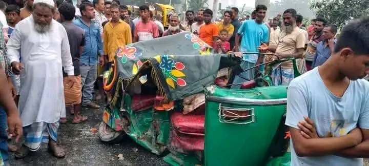 বগুড়ায় ট্রাক-সিএনজি সংঘর্ষে নিহত ১- আহত ৪