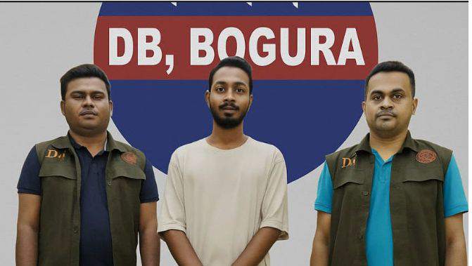 বগুড়া ডিবির হাতে ঢাবি ছাত্রলীগ নেতা গ্রেপ্তার