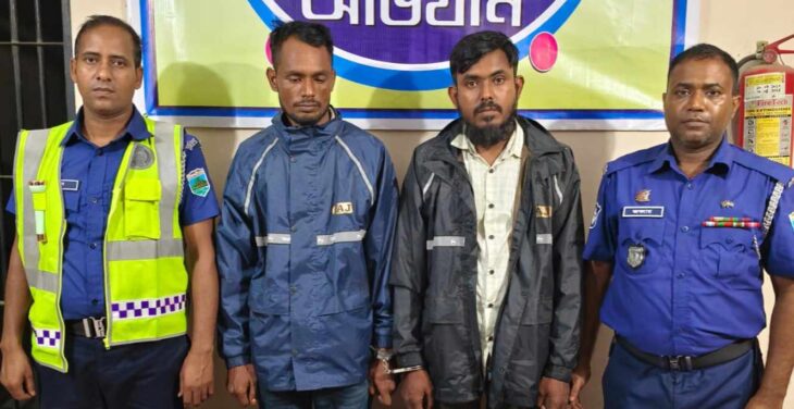 বগুড়ায় ফেন্সিডিলসহ দুই মাদক কারবারি গ্রেপ্তার