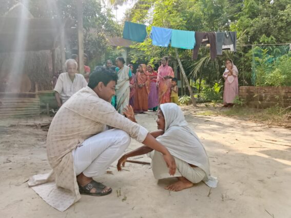 কুড়িগ্রামের উলিপুরের পথে প্রান্তে ছুটছেন আব্দুস সোবান