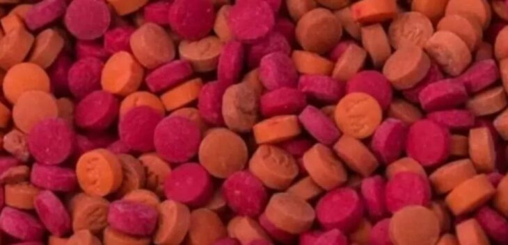 শ্রীপুর বাজারে হাত বাড়ালেই মিলছে ইয়াবা, বিপথগ্রামী হচ্ছে তরুন ও যুবকেরা