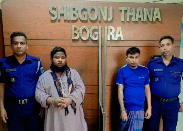 শিবগঞ্জে স্বামীকে বেঁধে রেখে স্ত্রীকে গণধর্ষণ গ্রেপ্তার ২ জন