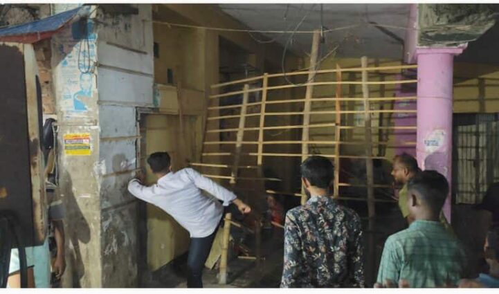 বগুড়ায় বিক্ষোভ মিছিল শেষে জাপার ভাঙা অফিস আবারো ভাংচুর