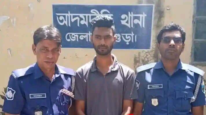 সান্তাহারে ছাত্রলীগের আহ্বায়ক কমিটির সদস্য বুলবুল গ্রেফতার