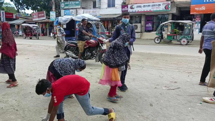 পঞ্চগড়ের তেঁতুলিয়ায় শিশুদের পরিচ্ছন্নতা খেলার মাধ্যমে শিক্ষা