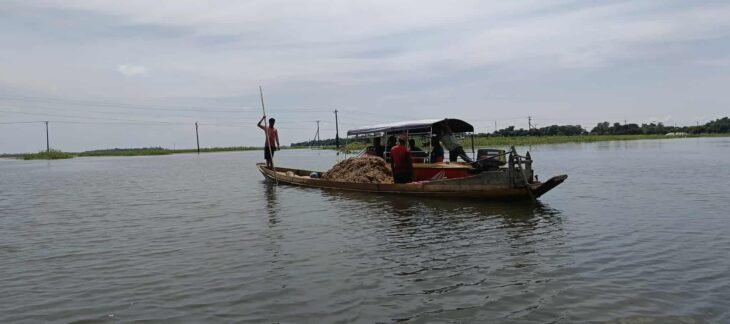 তাহিরপুরে শান্তিপুরে নদীতে অবৈধ বালু উত্তোলনে পাঁচজন জনের কারাদন্ড