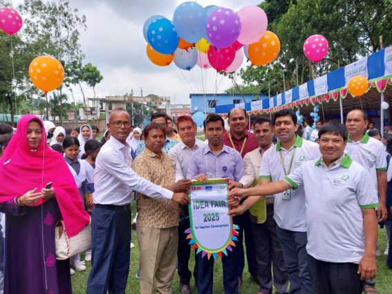 বোচাগঞ্জে শিক্ষকদের সক্ষমতা উন্নয়নের জন্য আইডিয়া মেলা