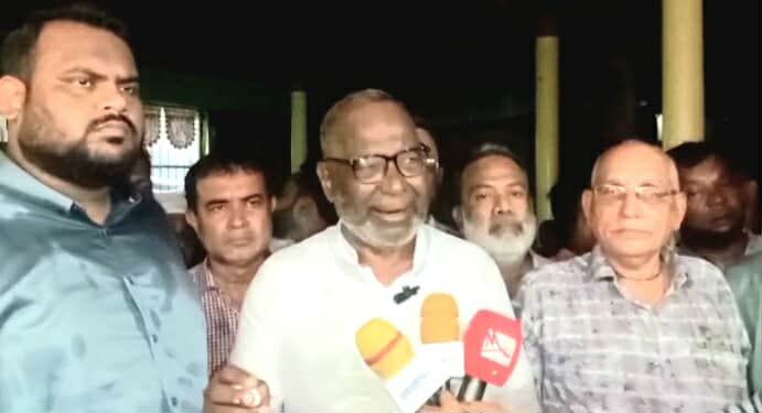 সাভারের তেঁতুলঝোড়ায় পূজা মন্ডব পরিদর্শন ও নিরাপত্তার প্রতিশ্রুতি দিলেন জামাল সরকার