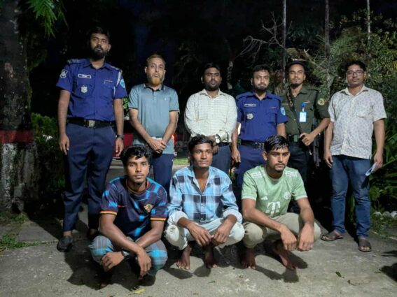 নদী থেকে অবৈধভাবে বালু উত্তোলন ও পরিবহনের দায়ে ৩ জনের কারাদণ্ড