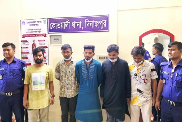 দিনাজপুরে মাদকবিরোধী বিশেষ অভিযানে ১৫ জন গ্রেফতার