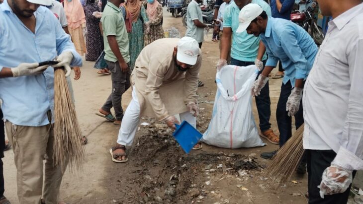 রাণীশংকৈলে শিক্ষার্থীদের আয়োজনে পরিস্কার পরিছন্নতা কার্যক্রম 