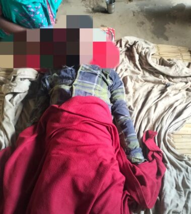 রাণীশংকৈলে সড়ক দূর্ঘটনায় আদিবাসী যুবকের মৃত্যু 