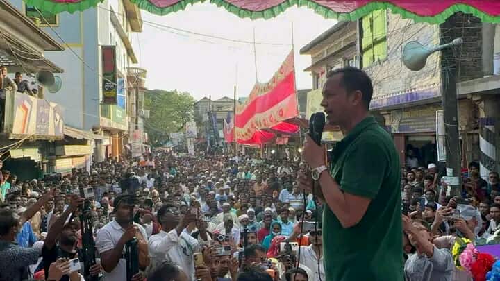 জামালগঞ্জের সাচনা বাজারে ধানের শীষের কামরুলের লিফলেট বিতরন ও জনসভা
