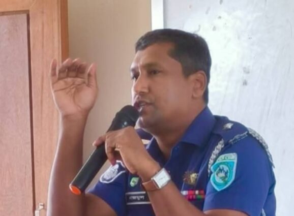 রাজারহাটে ওসি নাজমুল আলম পুনর্বহাল