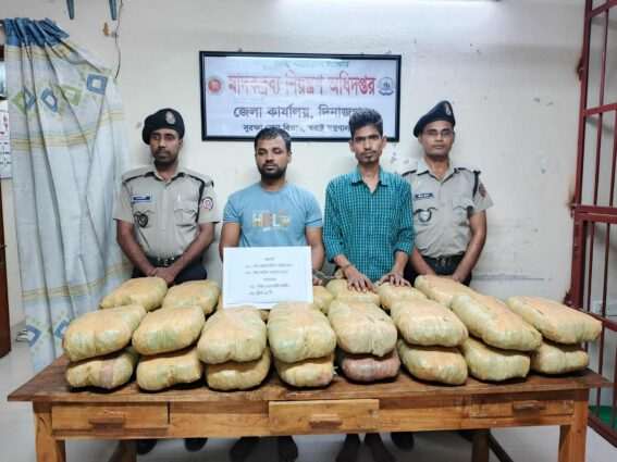 দিনাজপুরে অভিযানে ৬২ কেজি গাঁজা ১টি ট্রাকসহ আটক-২