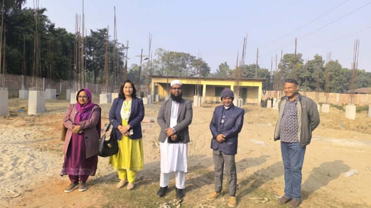 উন্নয়নমুলক প্রকল্প পরিদর্শনে রাণীশংকৈলে বিভাগীয় উপ-সচিব।