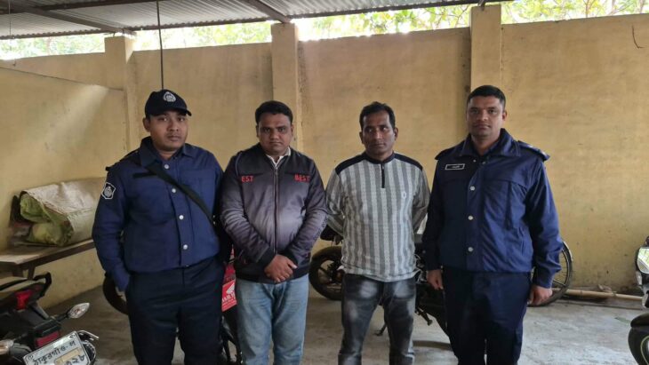 ঠাকুরগাঁওয়ে চাকুরী নিয়োগ পরীক্ষায় প্রক্সি ও নিষিদ্ধ ডিভাইসসহ দুইজন আটক।