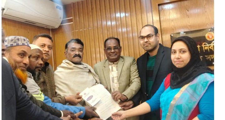 পঞ্চগড়ের দুইটি আসনের জন্য রাশেদ প্রধানের পক্ষে মনোনয়ন পত্র সংগ্রহ।