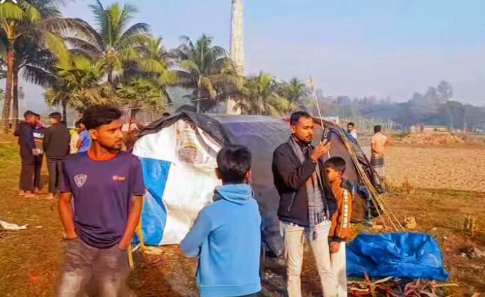 বগুড়ায় গাবতলীতে স্থানীয়দের সঙ্গে বেদেদের সংঘর্ষে সাপুড়ে নিহত, আহত অন্তত ১০।