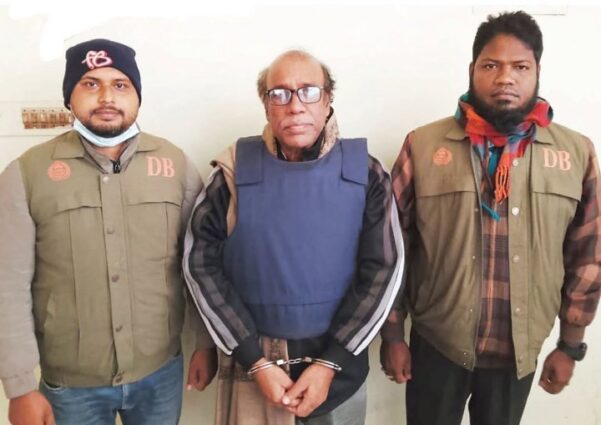 দিনাজপুর আমীলীগের সা: সম্পাদক আলতাফুজ্জামান মিতাকে আটক করেছে ডিবি পুলিশ।