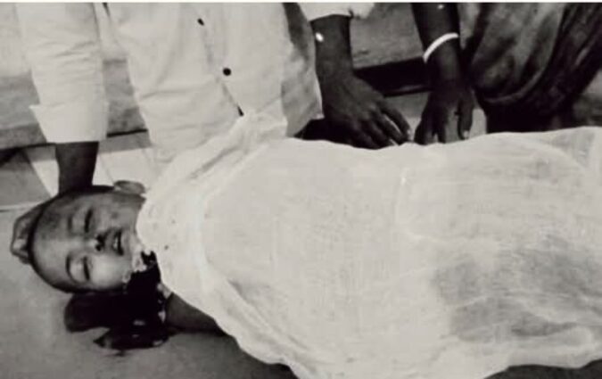 পঞ্চগড়ে সড়ক পার হতে গিয়ে কভার ভ্যানের চাপায় শিশুর মৃত্যু।