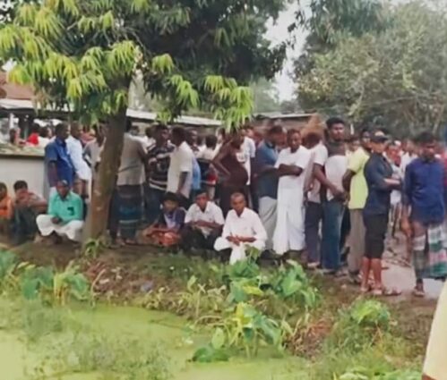 ঠাকুরগাঁও বজ্রপাতে বাবা ছেলের মৃত্যু।