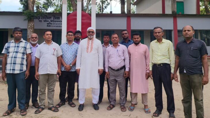 দিনাজপুরের বিভিন্ন শিক্ষা প্রতিষ্ঠান আকস্মিক পরিদর্শনে হুইপ আখতারুজ্জামান মিয়া।