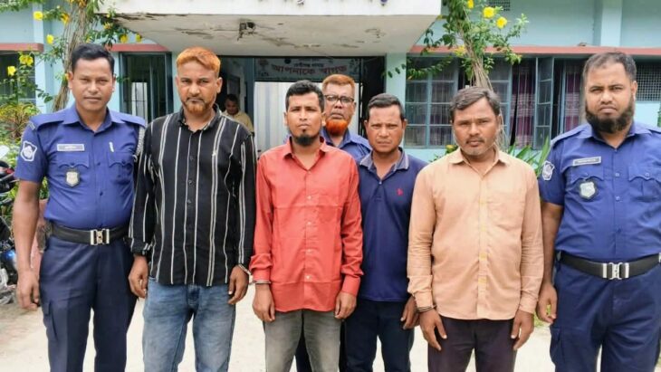 পঞ্চগড়ে পুলিশের অভিযানে যুবলীগ নেতাসহ গ্রেপ্তার ১০ ।