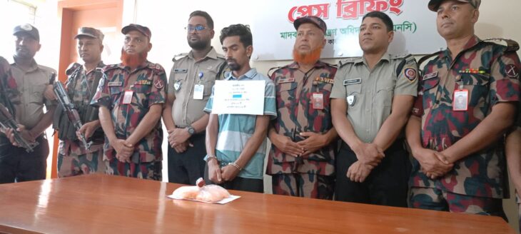 ঠাকুরগাঁও মাদকদ্রব্য নিয়ন্ত্রণ অধিদপ্তরের অভিযানে মাদক ব্যবসায়ী আটক।