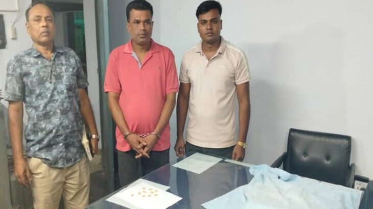 যশোরের বাঘারপাড়ায় ৫০ পিস ইয়াবাসহ ইউপি সদস্য মনিরুল আটক।