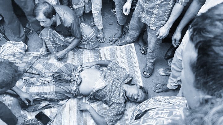 দিনাজপুরের চিরিরবন্দর সোনাপুকুর গ্রাম থেকে মৃত দেহ উদ্ধার।