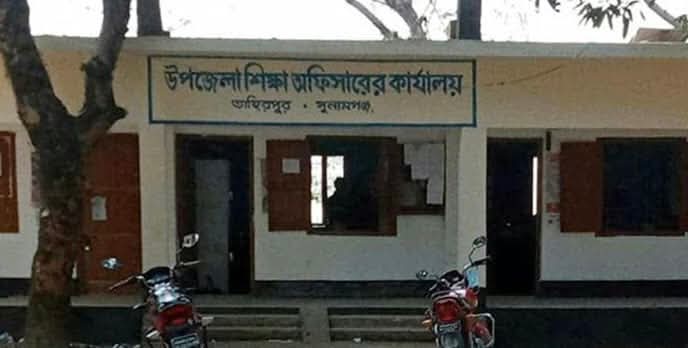 হাওরাঞ্চলের দুর্গম এলাকার সরকারি প্রাথমিক বিদ্যালয়গুলোতে দীর্ঘদিন ধরে শিক্ষক সংকট।